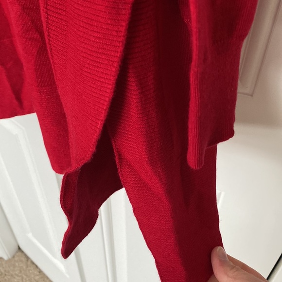 NWOT Cyrus women’s tunic sweater - Picture 4 of 5